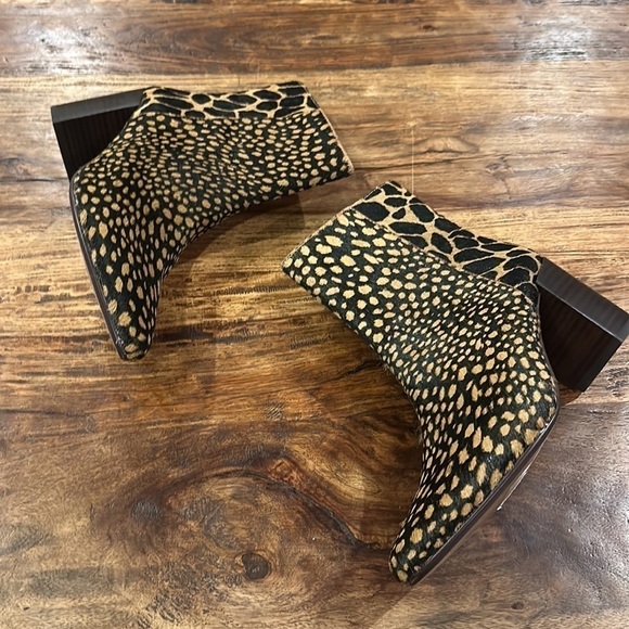 Madewell The Fiona Boot in Spot Mix Calf Hair 6.5 - Picture 8 of 11